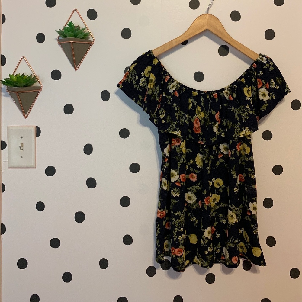 Red Lolly| Navy floral off shoulder top Medium NWT